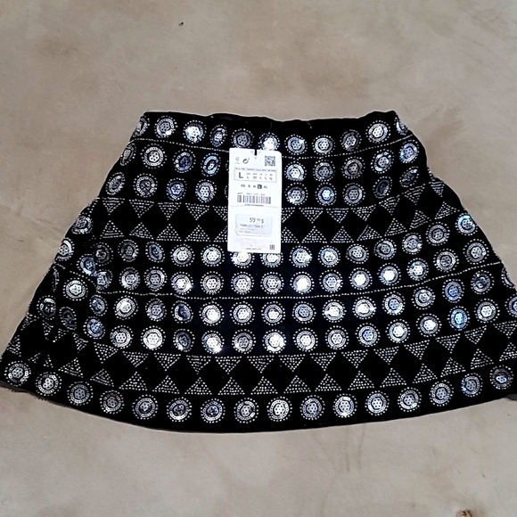 ZARA SKIRT NWT - Picture 1 of 4